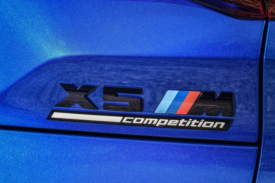 Логотип BMW X5 M Competition (F85) 2019 года  (WW) (фото 51 из 84)